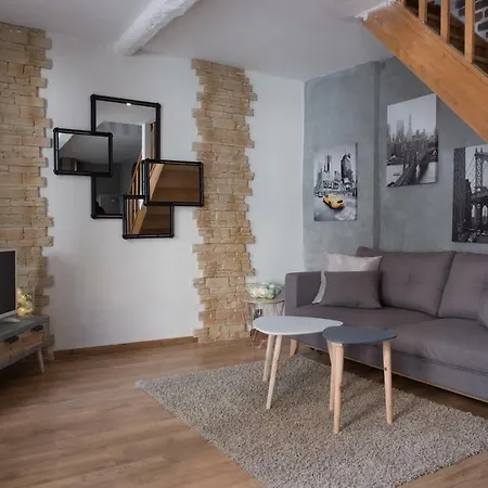 Apartamento Maison Avec Cour Proche Centre Ville *